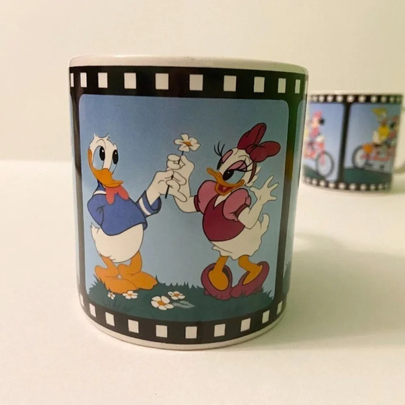 Vintage 1988 Applause Donald Duck  Minnie Mouse Set of 2 Mugs Made In Korea - Picture 8 of 11